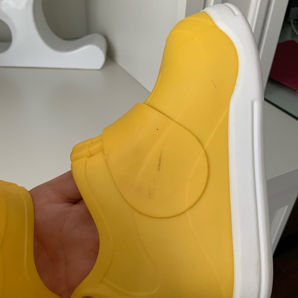BUTLER Rockhopper Overshoe Kids Rubber Waterproof All Weather Yellow Size 5 6 7 - Picture 4 of 15